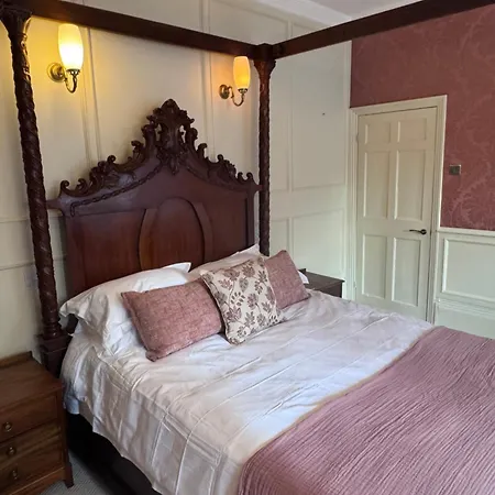 Victorian Retreat Apartment *