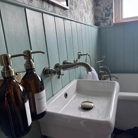 公寓 Victorian Retreat *