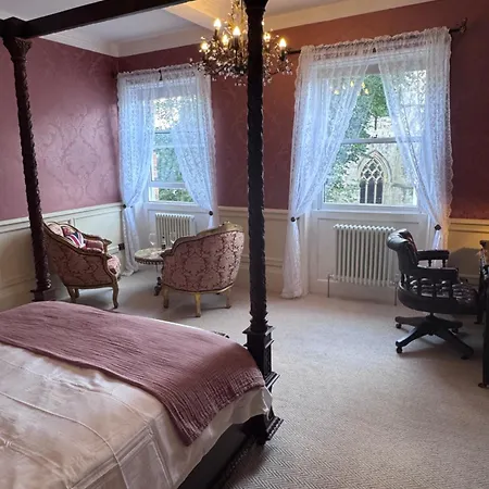 Victorian Retreat