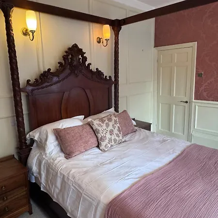 Victorian Retreat