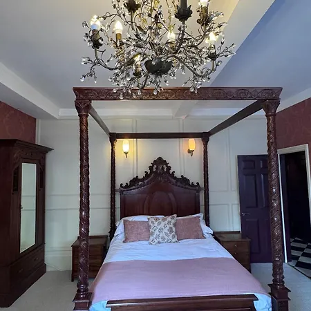 Victorian Retreat
